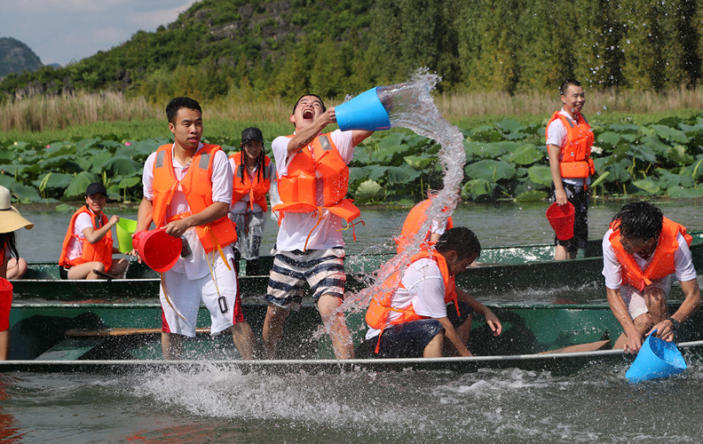 潑水之旅進(jìn)行時(shí)！